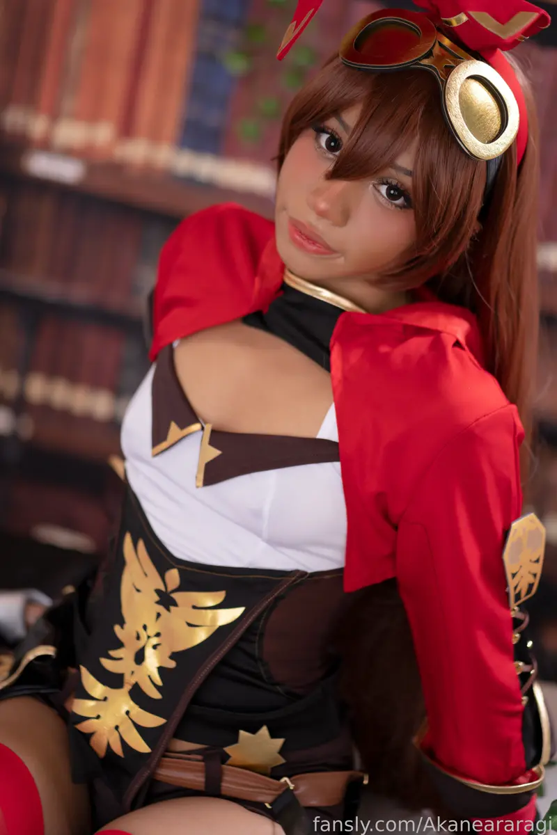 akane araragi – amber