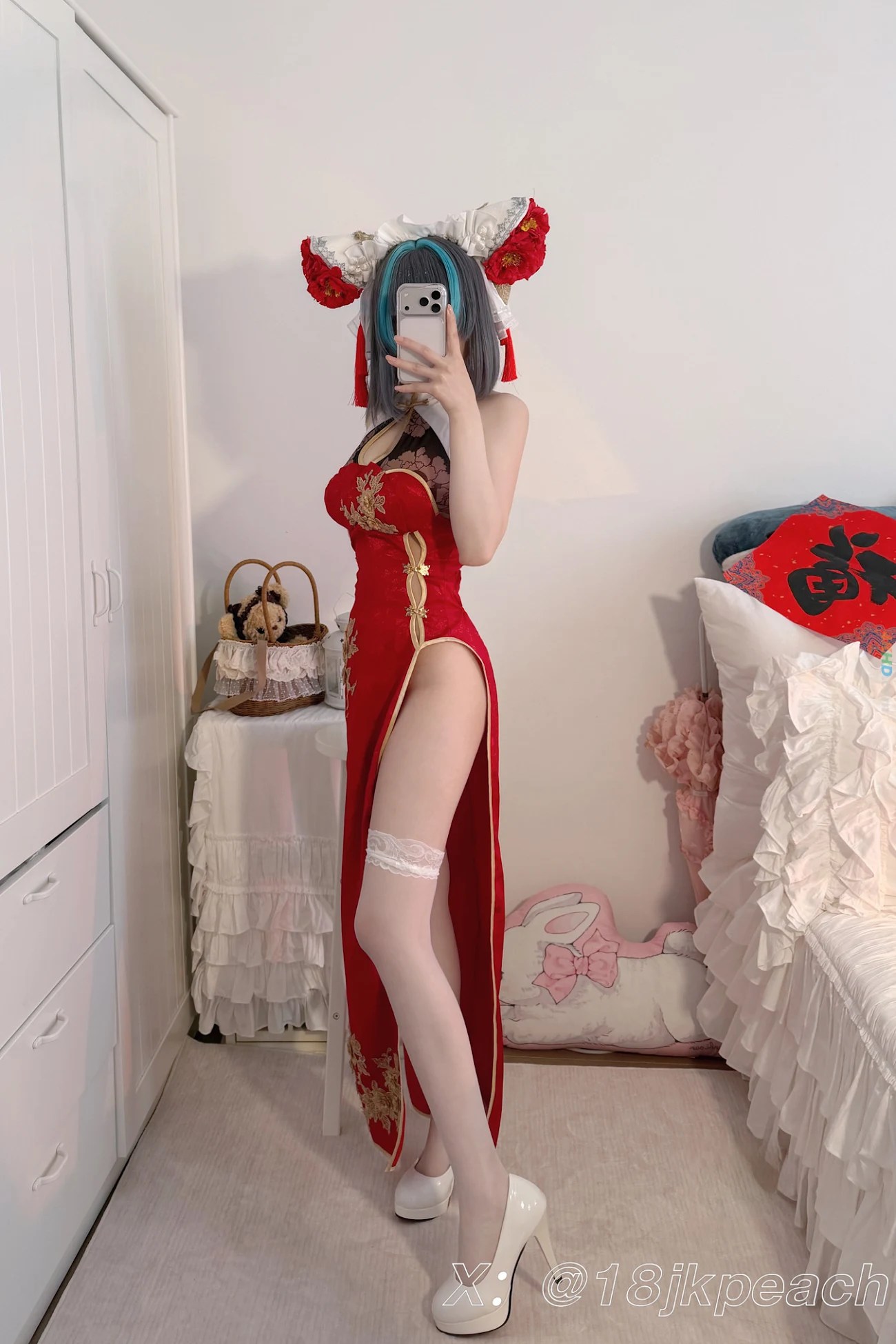 18jkpeach – 顶级白虎萝莉 Cos柴郡猫