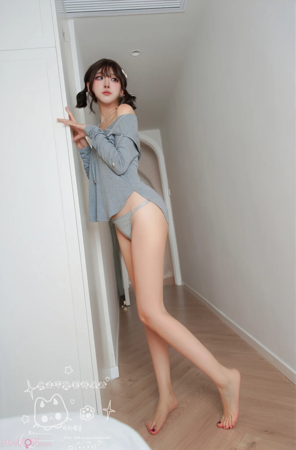 Coser@CatDemon喵崽 : 肉欲灰帽衫