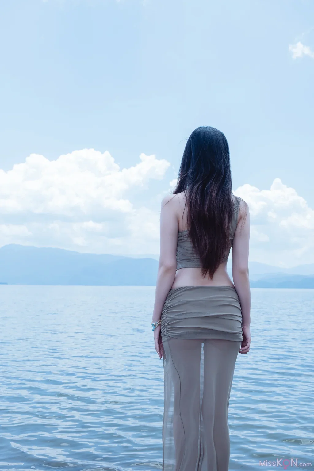 Coser@年年Nnian: 妩