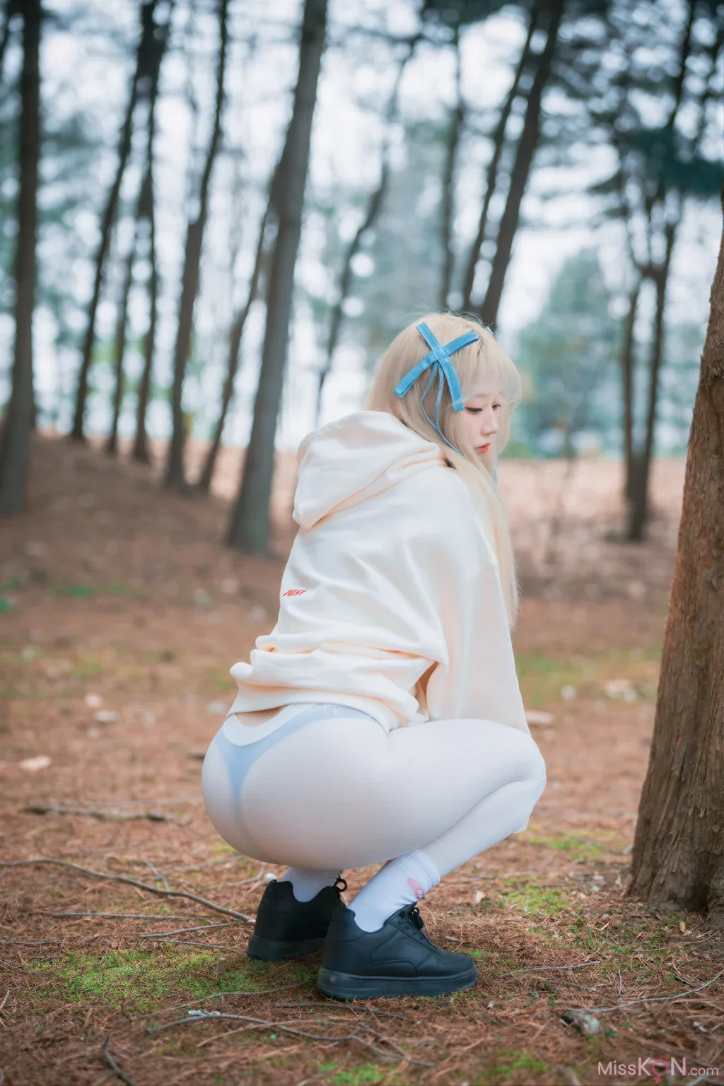 DJAWA Photo: Myu_a_  – Loose and Tight – Asuna