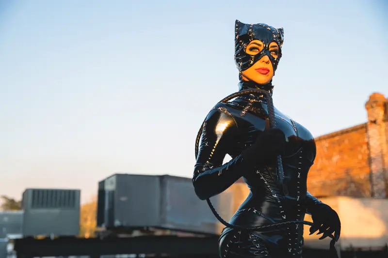 alex zedra – catwoman