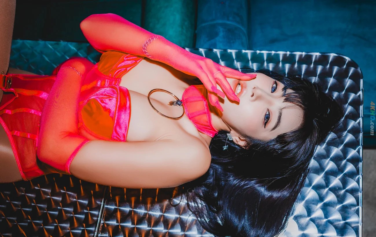 Sooah  – Neon Seduction