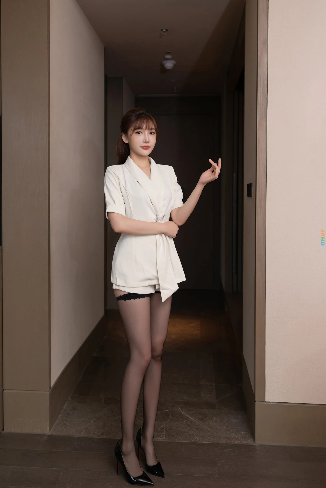 陆萱萱 – 内购无水印 性感秘书