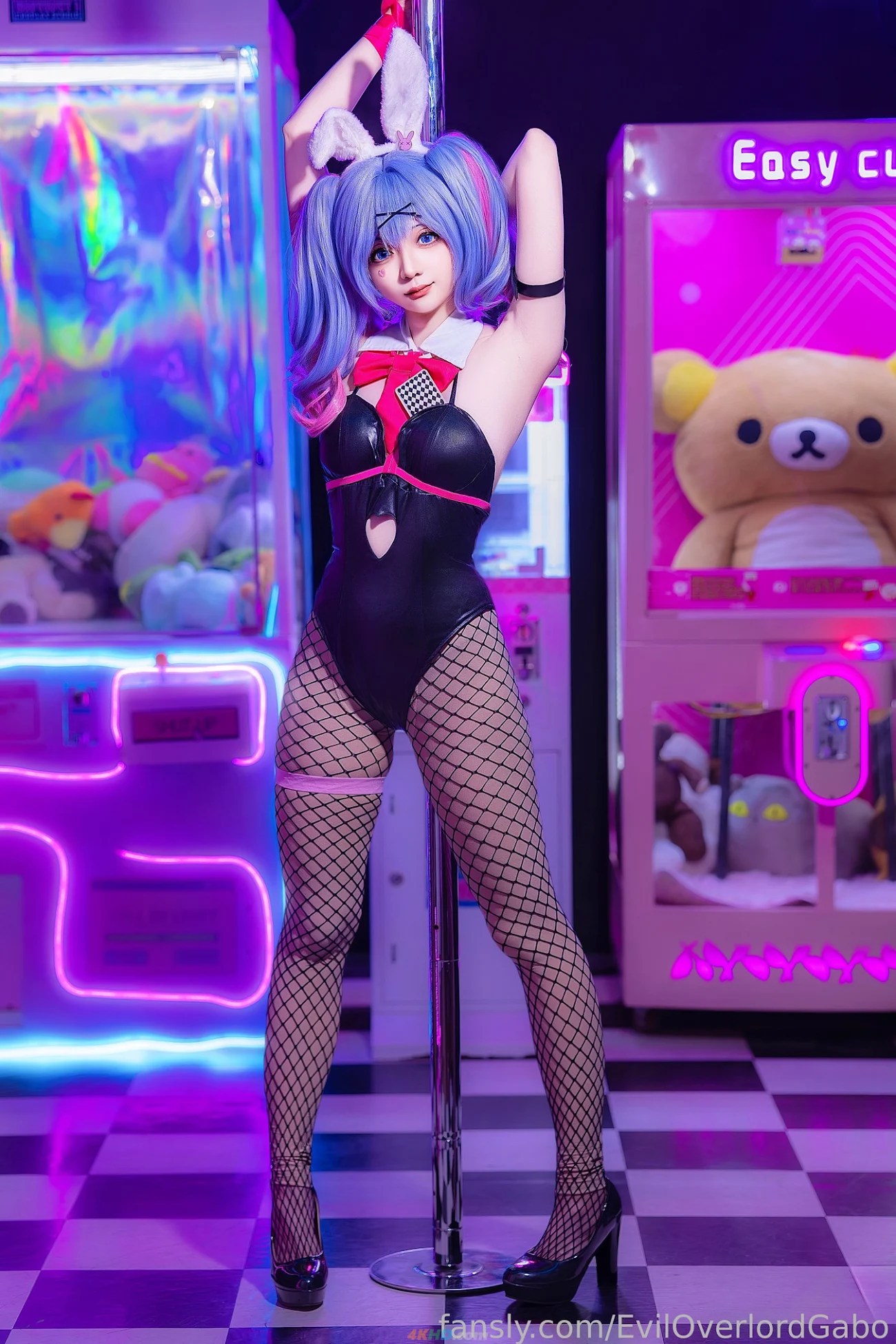 Evil Overlord Gabo – Rabbit Hole Miku