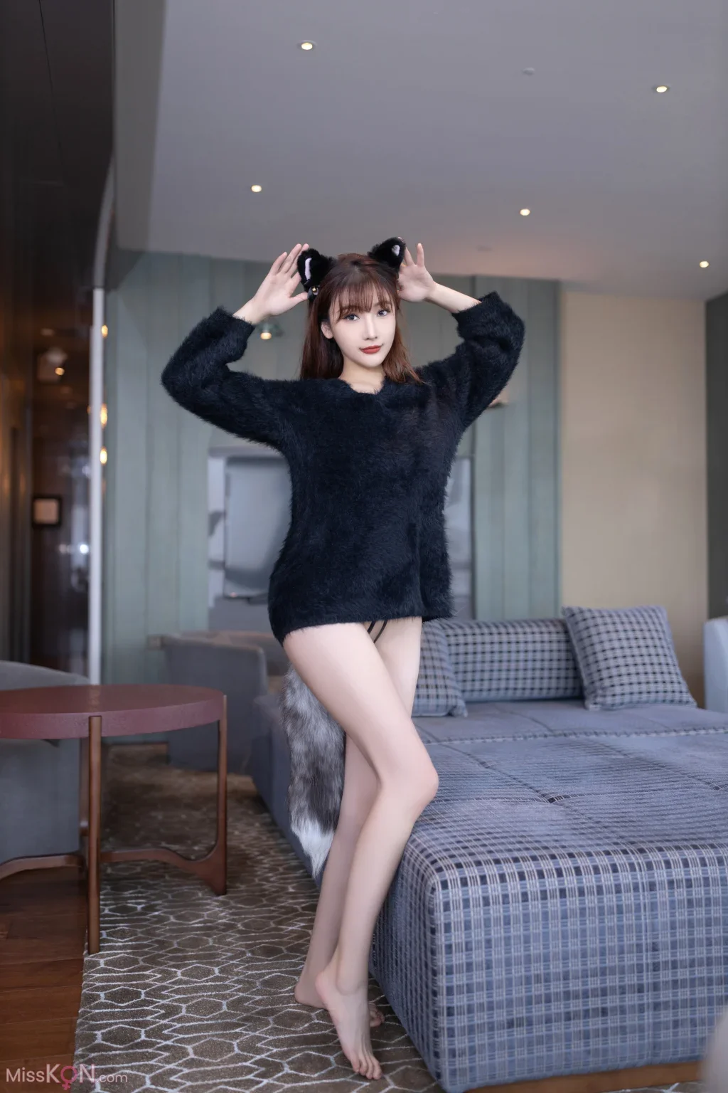 Lu Xuan Xuan : 秀人网模特 魅惑黑丝