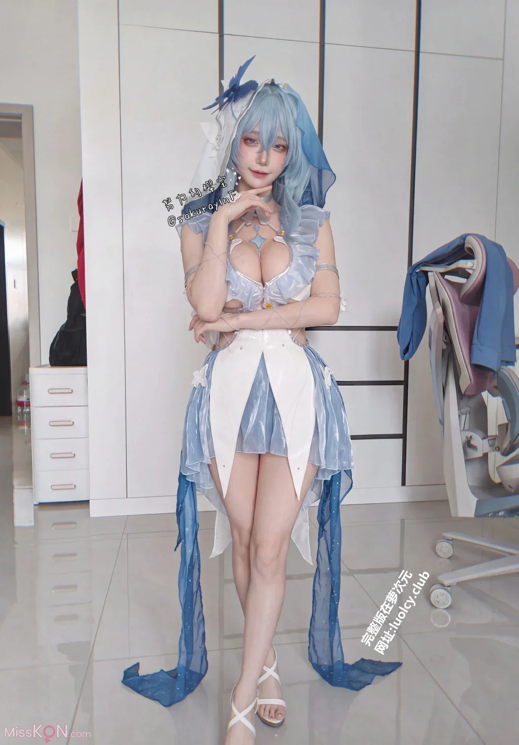 Coser@sakurayinF: 顶级大奶巨乳福利姬