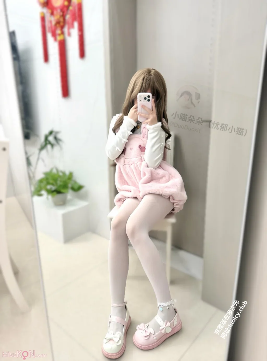 DuoDuoxit: 白丝水手服