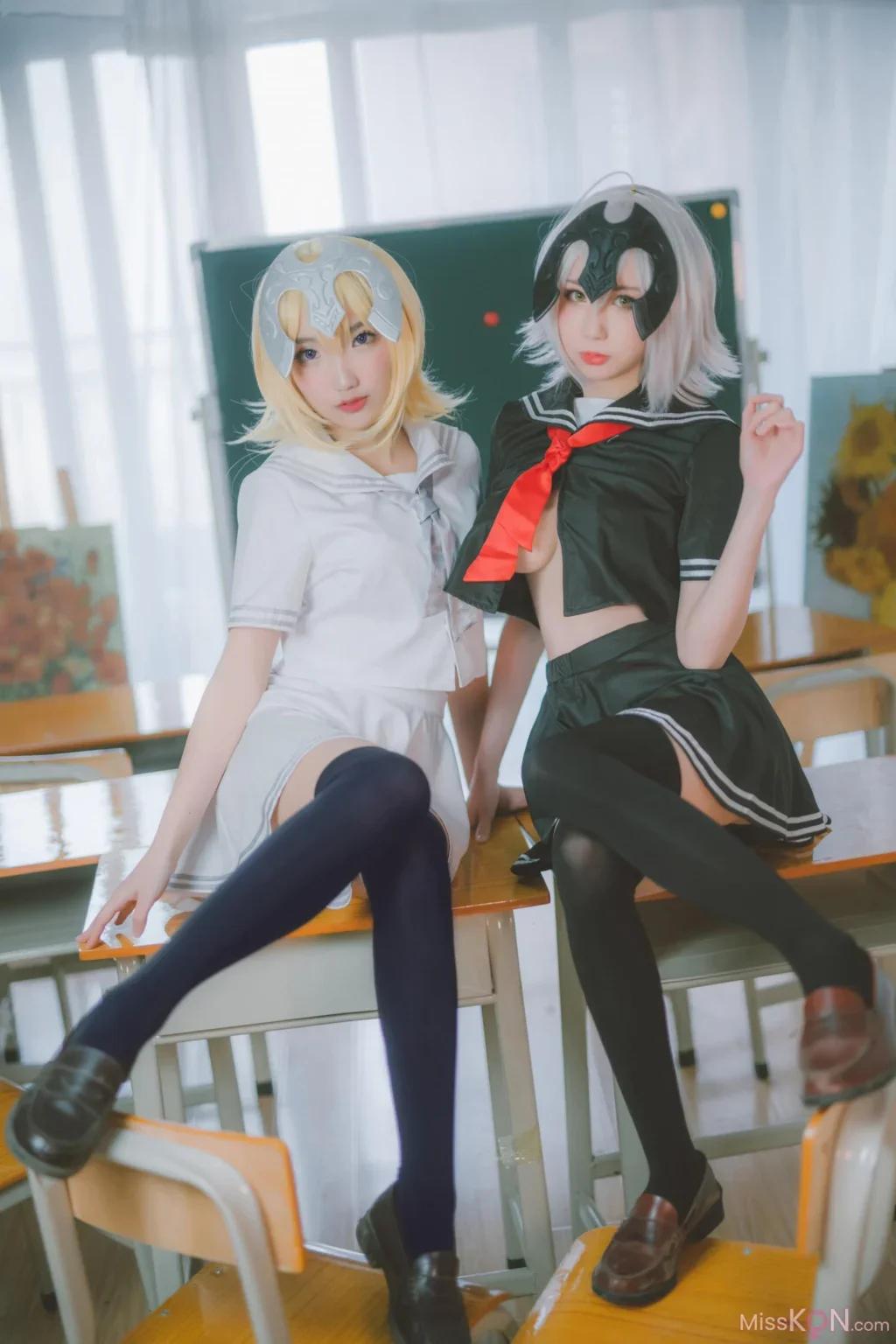 Coser@西园寺南歌: 黑白贞德 JK制服